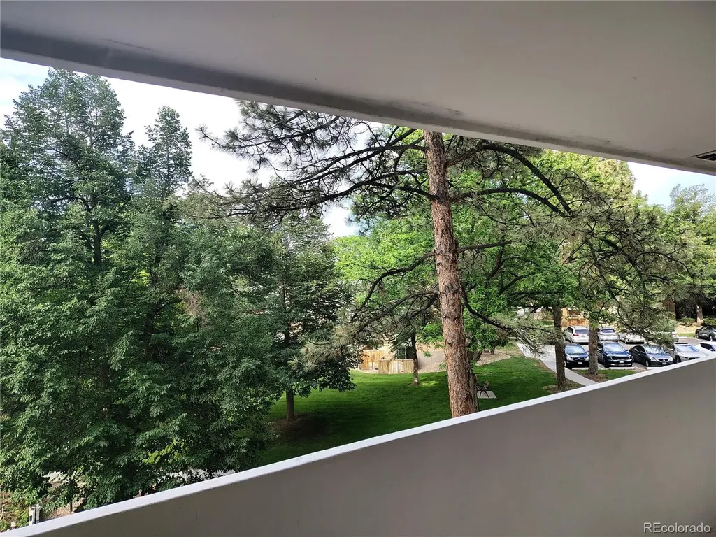 2880 S Locust Street Denver CO 80222