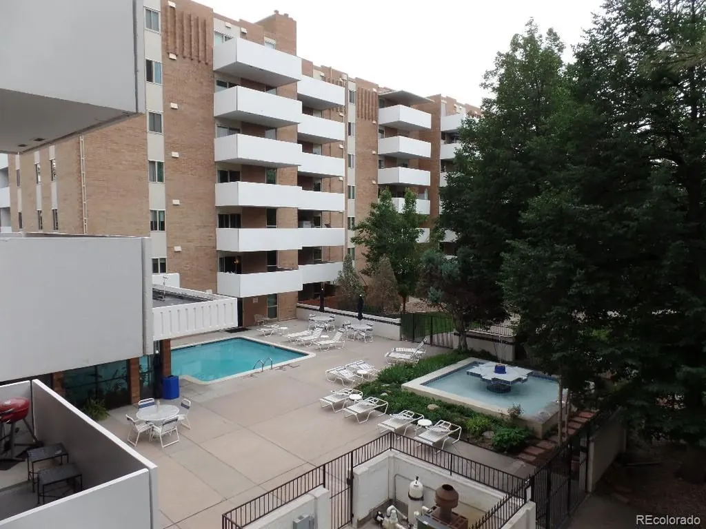 2880 S Locust Street Denver CO 80222