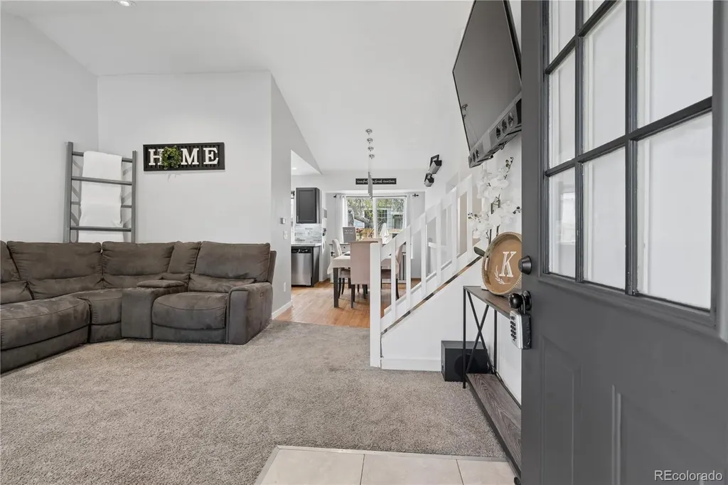 9872 Garwood Street Littleton CO 80125