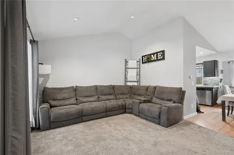 9872 Garwood Street Littleton CO 80125