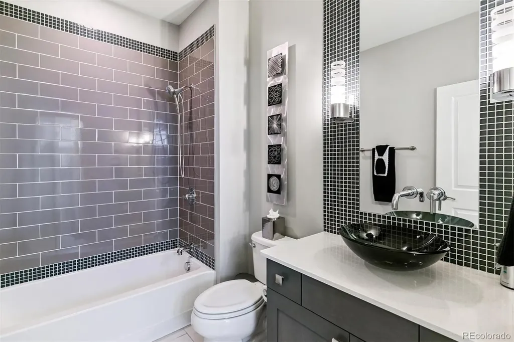 2428 Clarkson Street Denver CO 80205