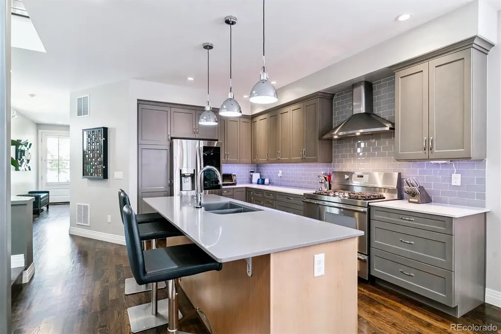 2428 Clarkson Street Denver CO 80205