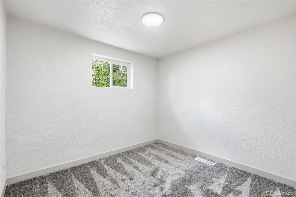3130 W Longfellow Place Denver CO 80221