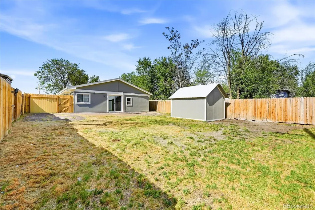 3130 W Longfellow Place Denver CO 80221