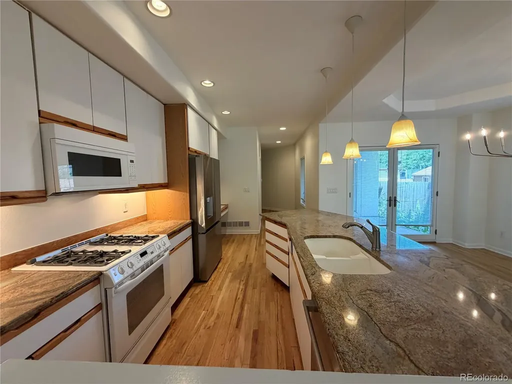225 S Monroe Street Denver CO 80209