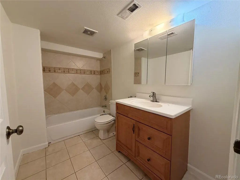 225 S Monroe Street Denver CO 80209