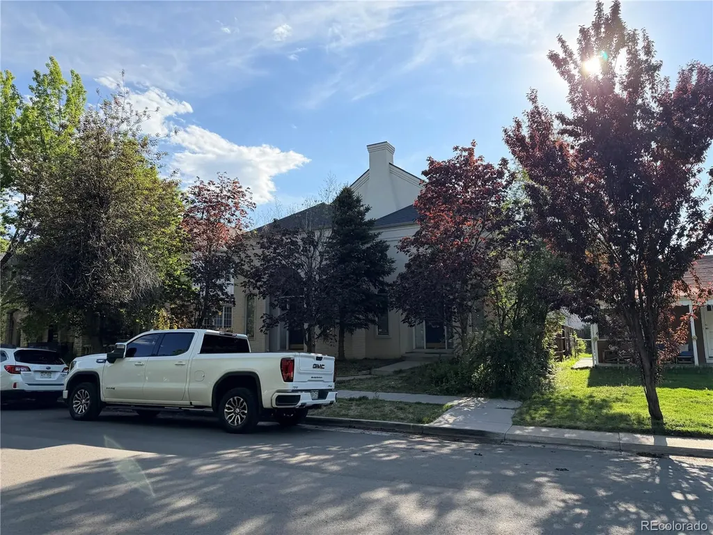 225 S Monroe Street Denver CO 80209