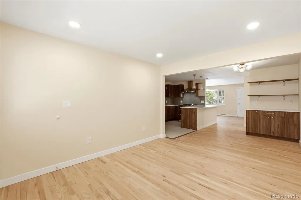 4264 W Radcliff Avenue Denver CO 80236