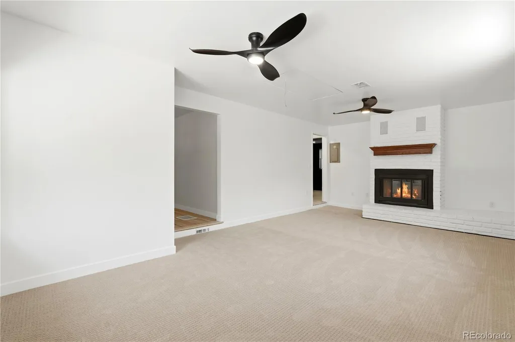 4264 W Radcliff Avenue Denver CO 80236