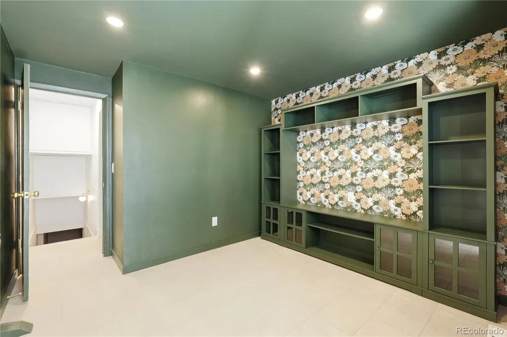 4264 W Radcliff Avenue Denver CO 80236