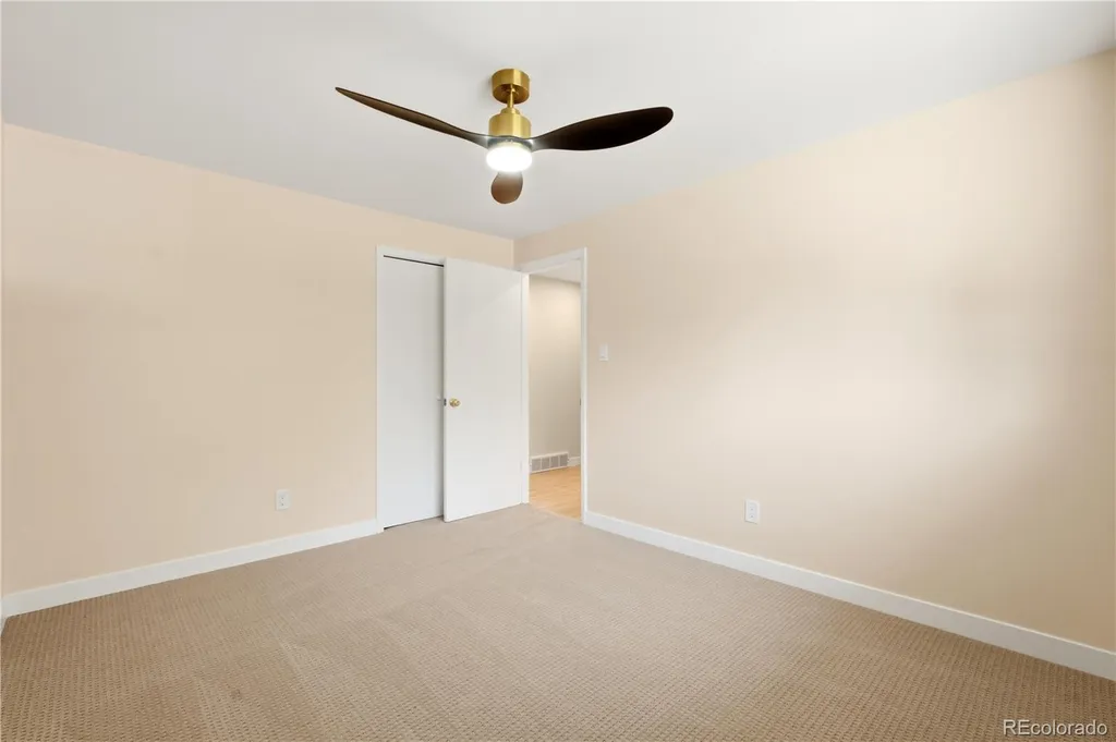 4264 W Radcliff Avenue Denver CO 80236