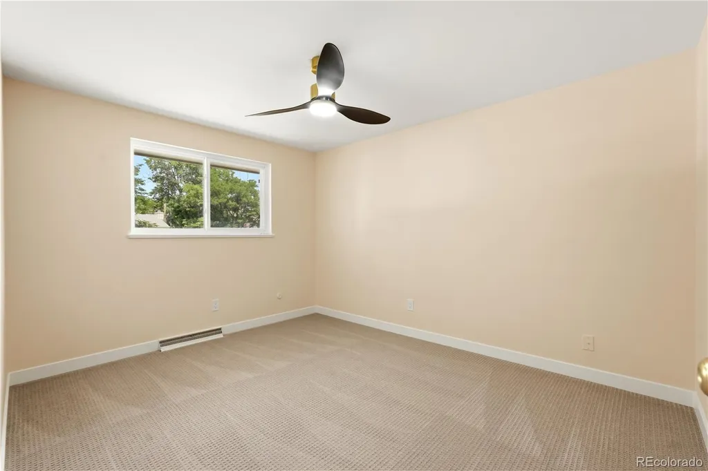 4264 W Radcliff Avenue Denver CO 80236