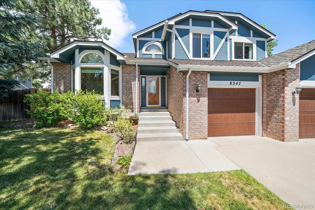 8247 W Chestnut Avenue Littleton CO 80128