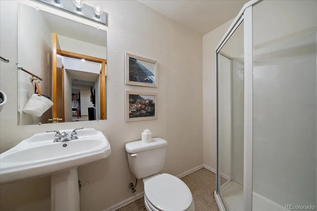 8247 W Chestnut Avenue Littleton CO 80128