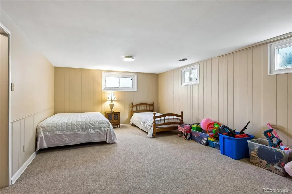 8264 E Kenyon Drive Denver CO 80237