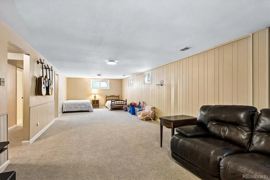 8264 E Kenyon Drive Denver CO 80237