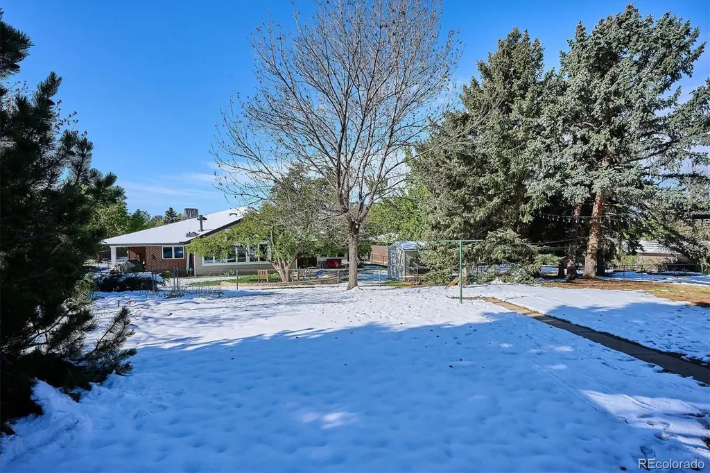 8264 E Kenyon Drive Denver CO 80237