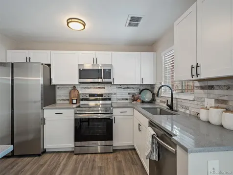 5543 S Lowell Boulevard Littleton CO 80123