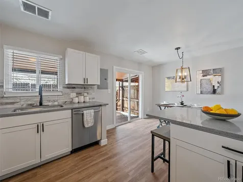 5543 S Lowell Boulevard Littleton CO 80123