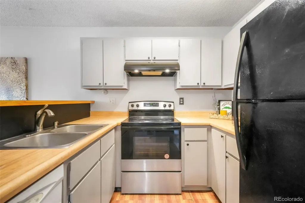 2015 Erin Loop Colorado Springs CO 80918