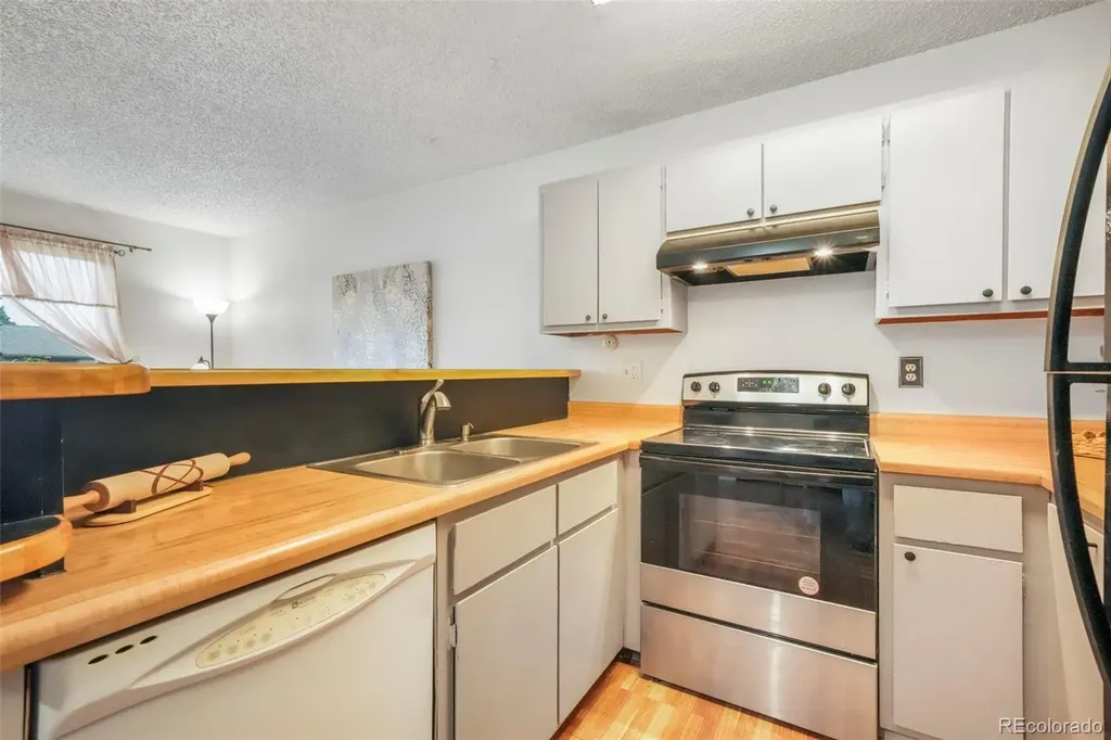 2015 Erin Loop Colorado Springs CO 80918