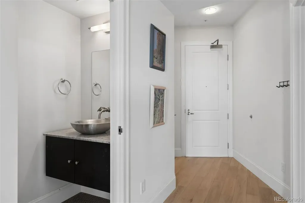 2001 N Lincoln Street Denver CO 80202