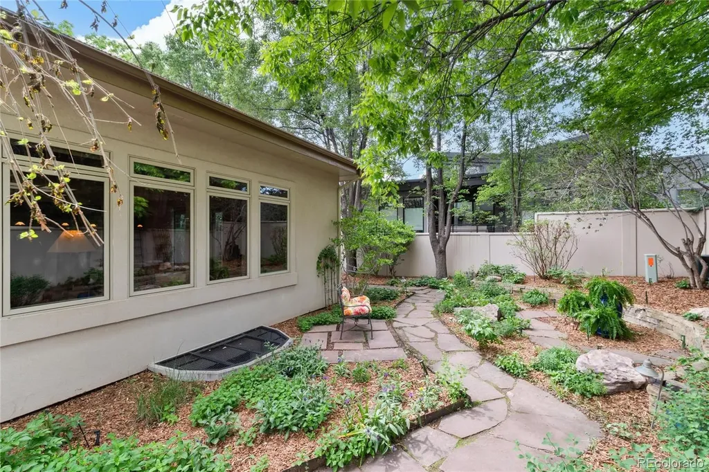 6 Augusta Drive Littleton CO 80123