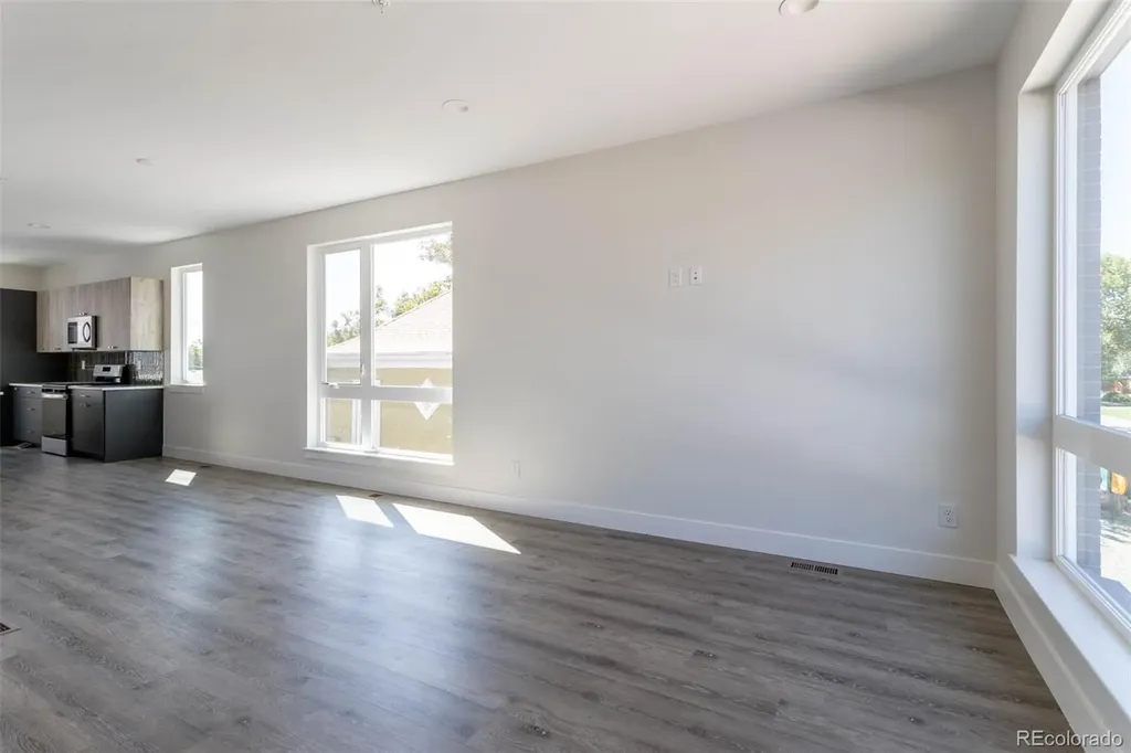 1592 N Ames Street Lakewood CO 80214