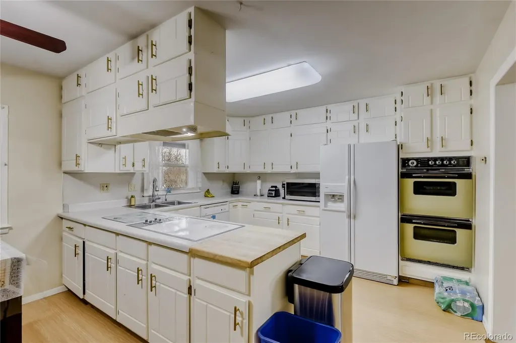 1620 S Perry Street Denver CO 80219