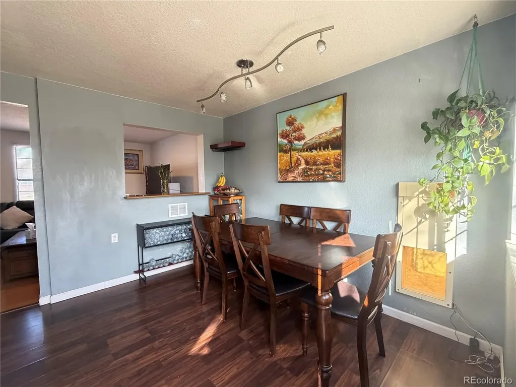 4784 S Olathe Way Aurora CO 80015