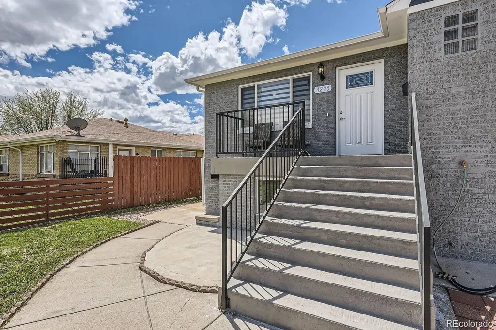 3227 N Steele Street Denver CO 80205
