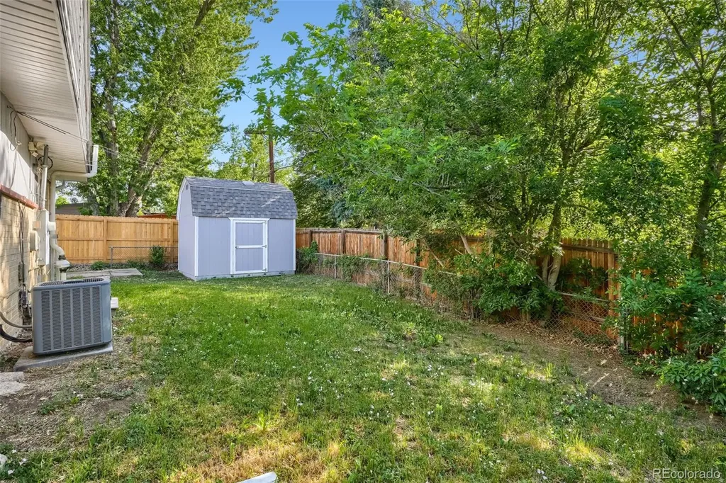 6180 Dover Street Arvada CO 80004