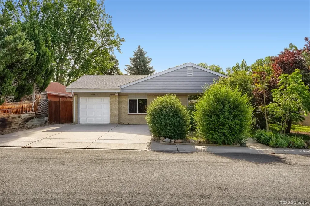 6180 Dover Street Arvada CO 80004