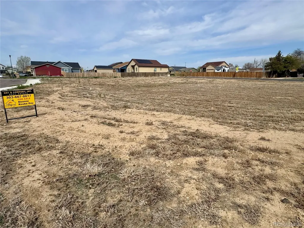 45 Johnson Court Keenesburg CO 80643
