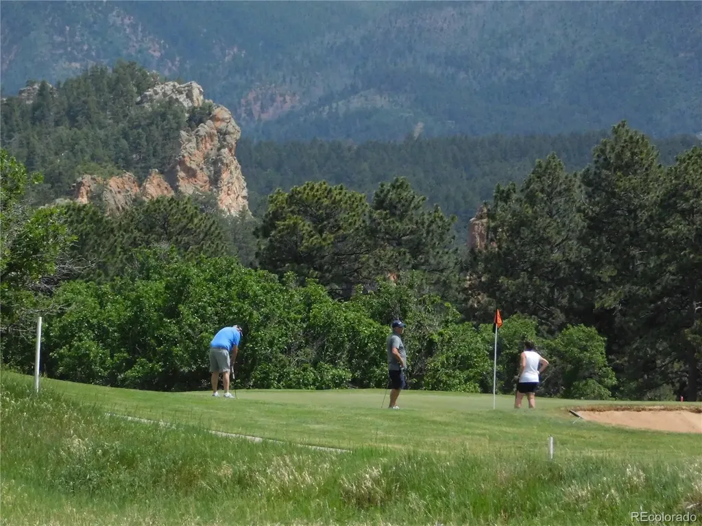 5980 Country Club Drive Larkspur CO 80118