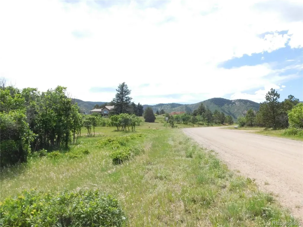 5980 Country Club Drive Larkspur CO 80118