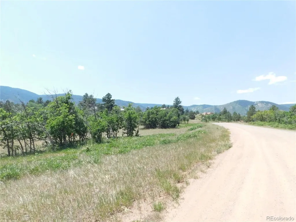 5980 Country Club Drive Larkspur CO 80118