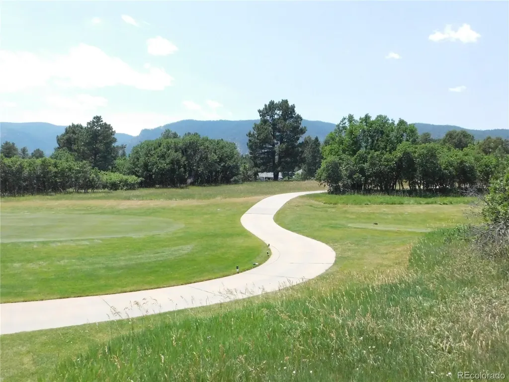 5980 Country Club Drive Larkspur CO 80118