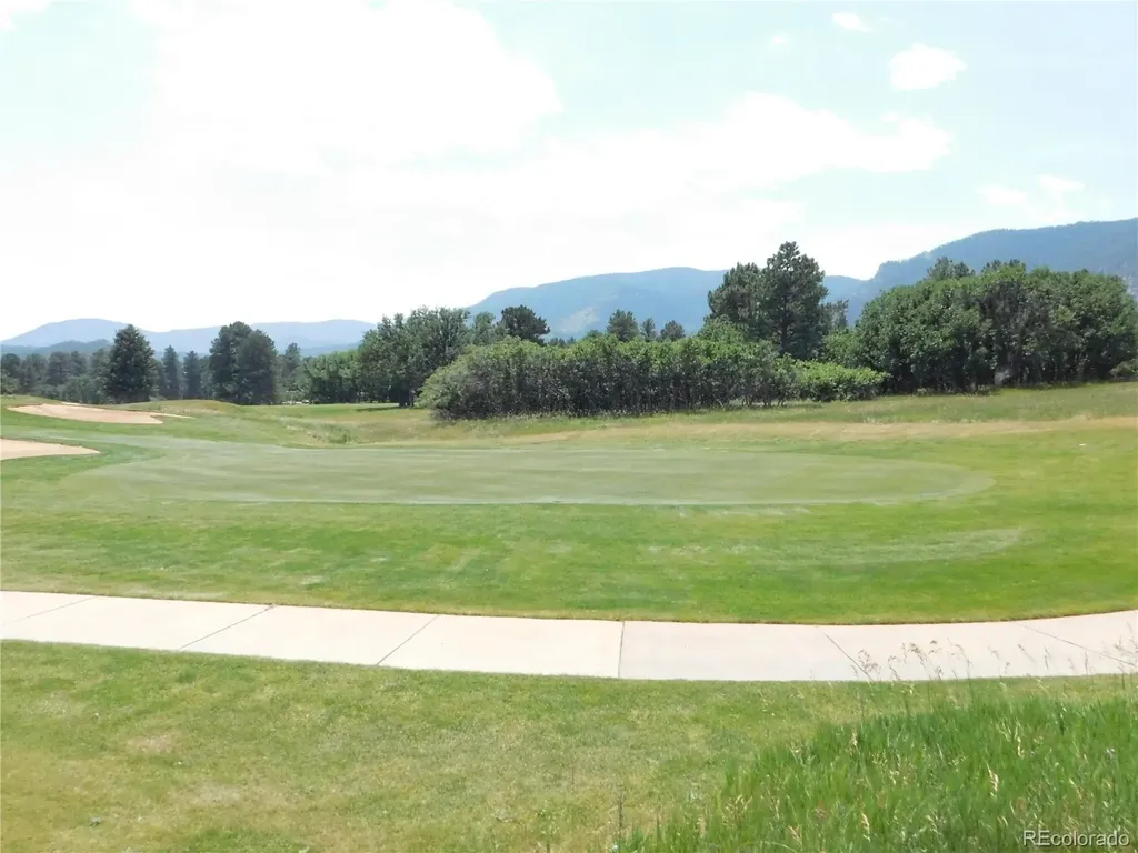 5980 Country Club Drive Larkspur CO 80118