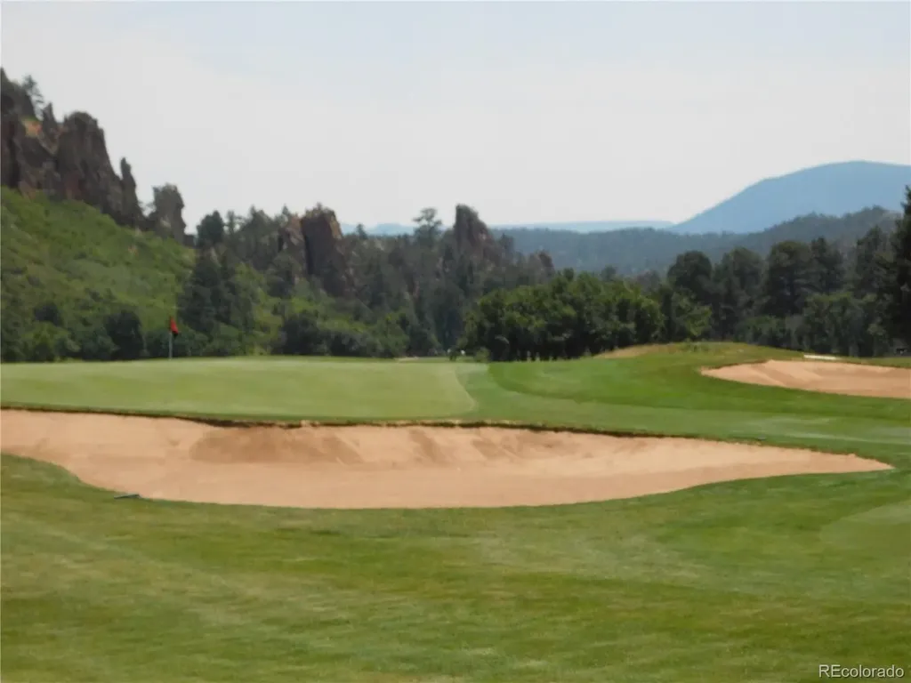 5980 Country Club Drive Larkspur CO 80118