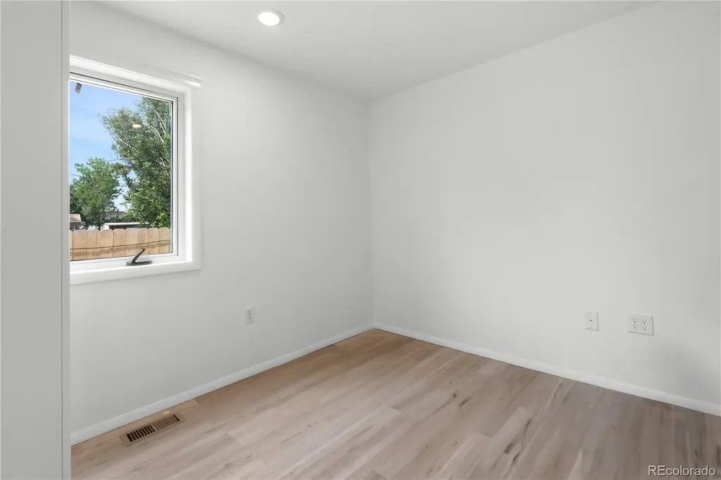 1957 Blackhawk Street Aurora CO 80011