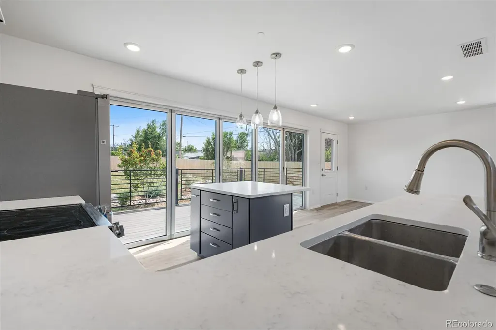 1957 Blackhawk Street Aurora CO 80011