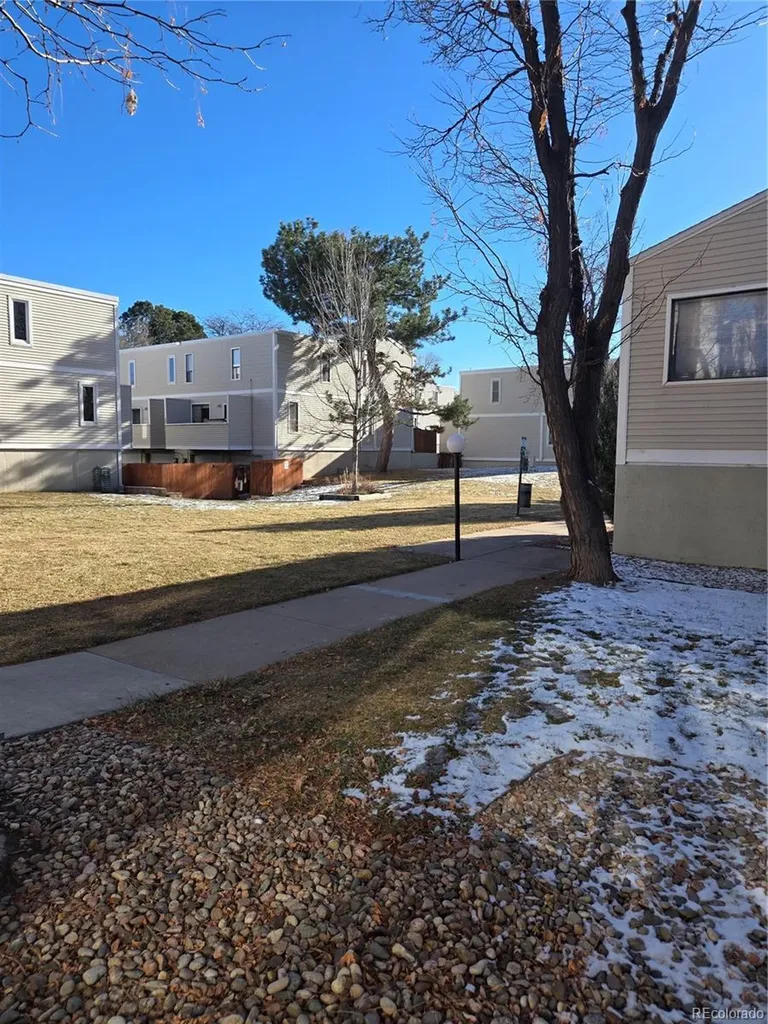 1050 S Monaco Parkway Denver CO 80224