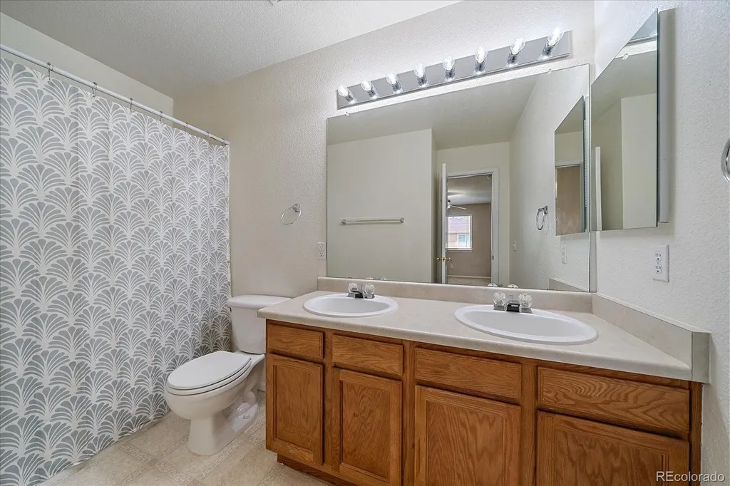 21705 E Kent Drive Aurora CO 80018