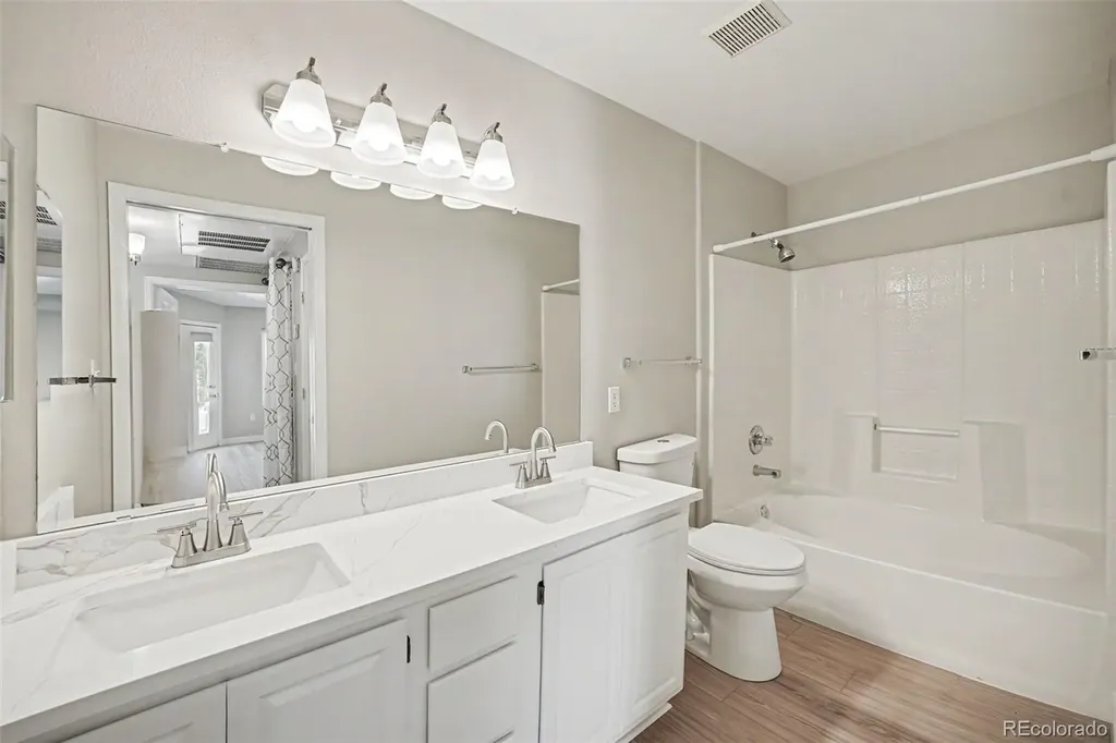 8365 Pebble Creek Way Highlands Ranch CO 80126