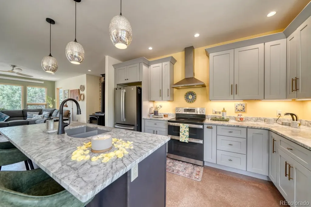 2215 Sunnyvale Crestone CO 81131