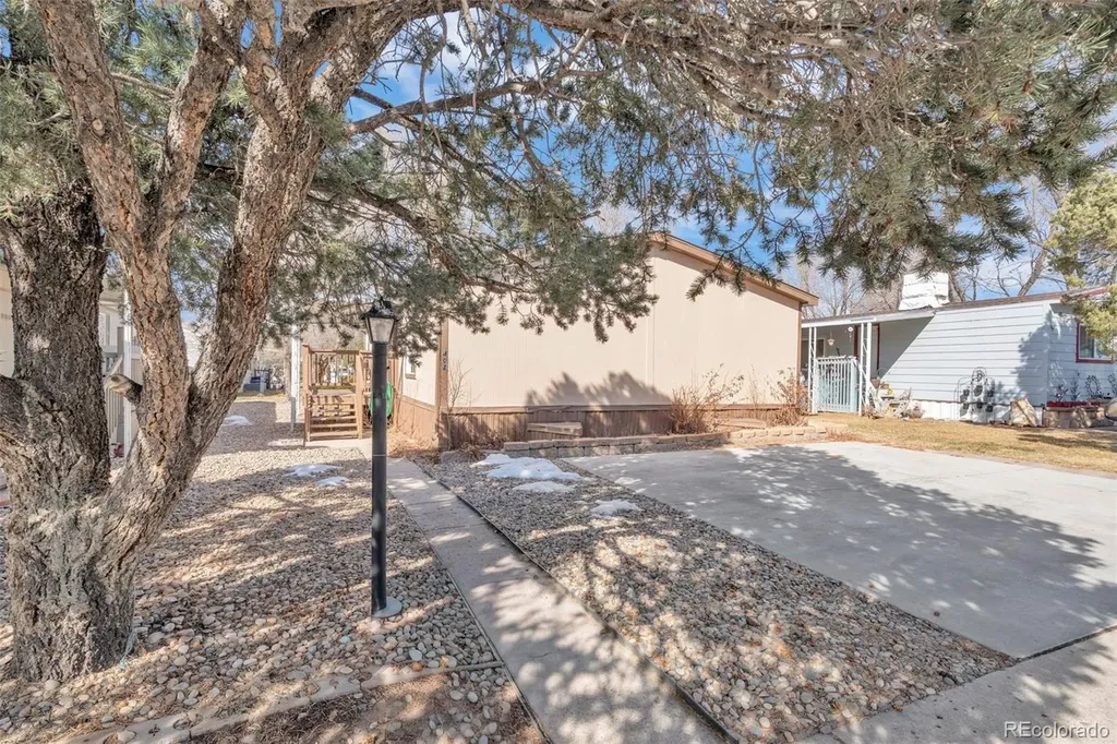 1095 Western Drive Colorado Springs CO 80915