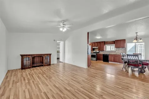 1095 Western Drive Colorado Springs CO 80915