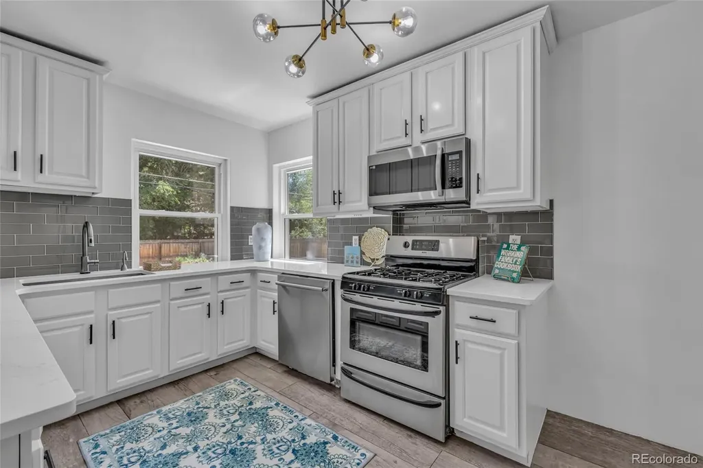 918 Magnolia Street Denver CO 80220