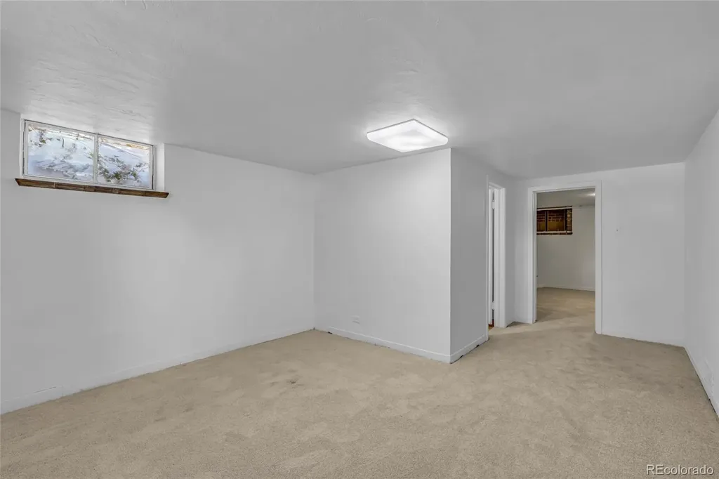 918 Magnolia Street Denver CO 80220